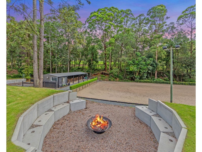 25 Thendara Drive, Mount Nathan QLD 4211