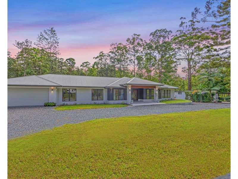 25 Thendara Drive, Mount Nathan QLD 4211