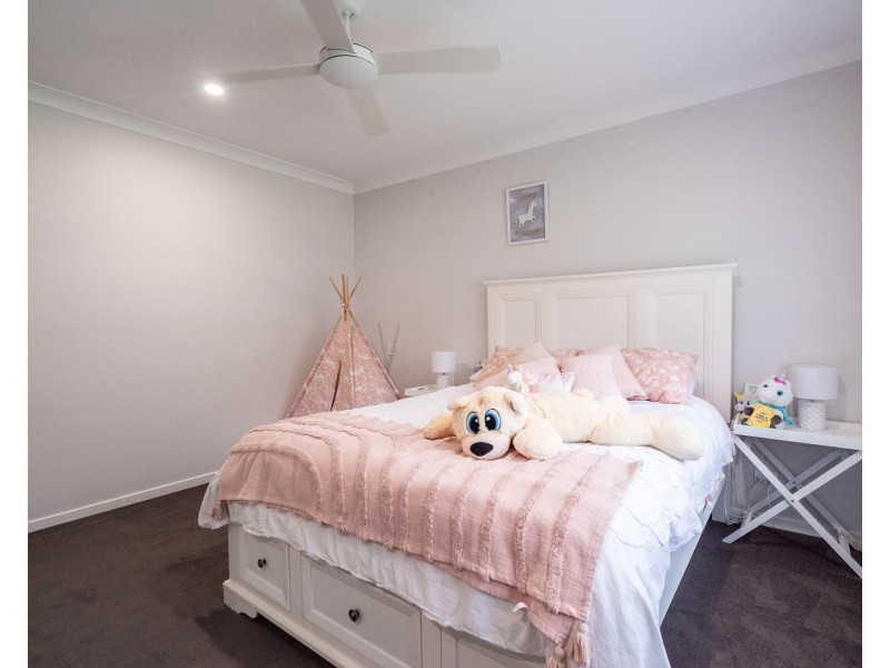 25 Thendara Drive, Mount Nathan QLD 4211