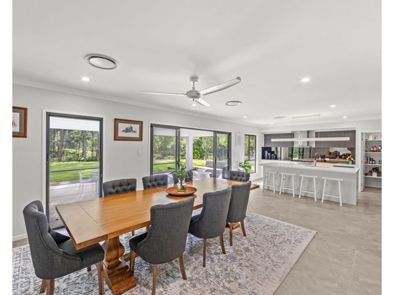 25 Thendara Drive, Mount Nathan QLD 4211