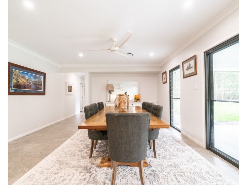 25 Thendara Drive, Mount Nathan QLD 4211