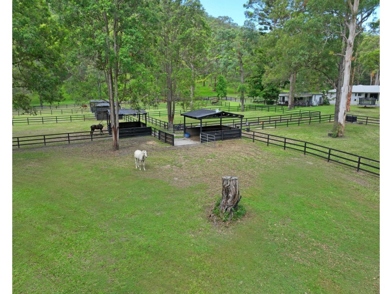 25 Thendara Drive, Mount Nathan QLD 4211