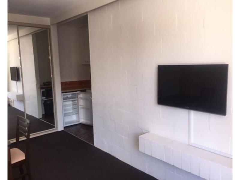 37/2877 Gold Coast Highway, Surfers Paradise QLD 4217