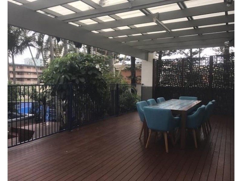 37/2877 Gold Coast Highway, Surfers Paradise QLD 4217