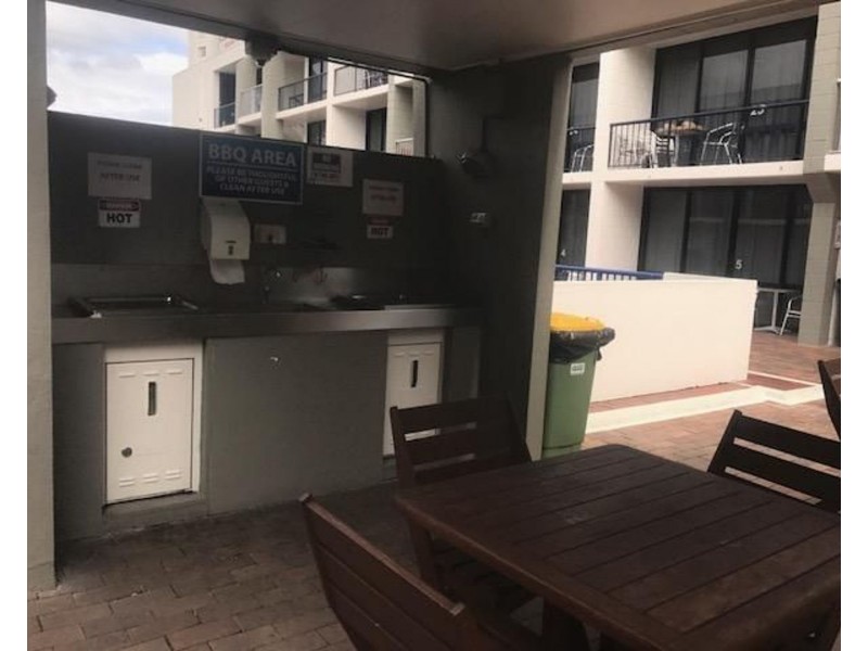 37/2877 Gold Coast Highway, Surfers Paradise QLD 4217