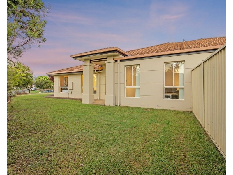 18 Noelene Court, Arundel QLD 4214
