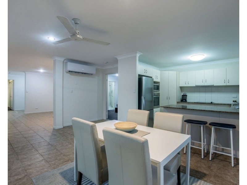 18 Noelene Court, Arundel QLD 4214