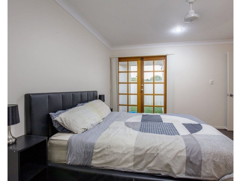 18 Noelene Court, Arundel QLD 4214