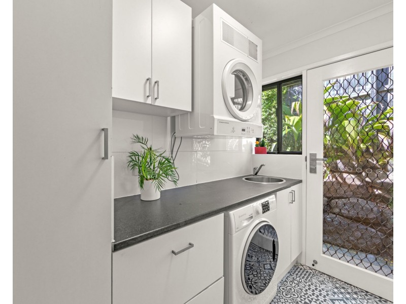 30 Mingaletta Drive, Ashmore QLD 4214