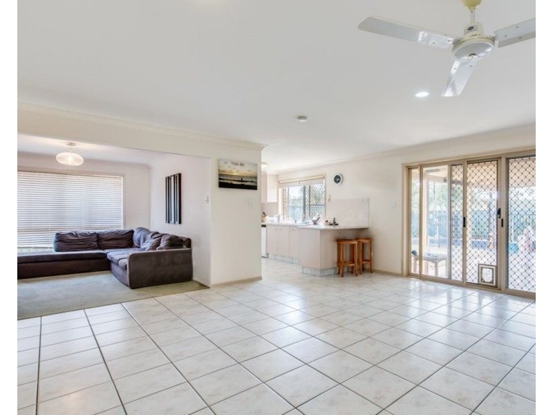 30 Kingaroy Avenue, Helensvale QLD 4212