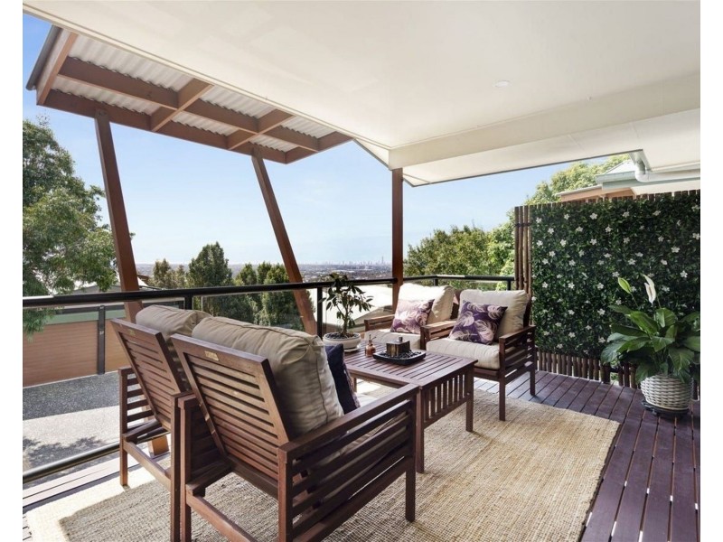 30/2 Ridgeline Way, Highland Park QLD 4211