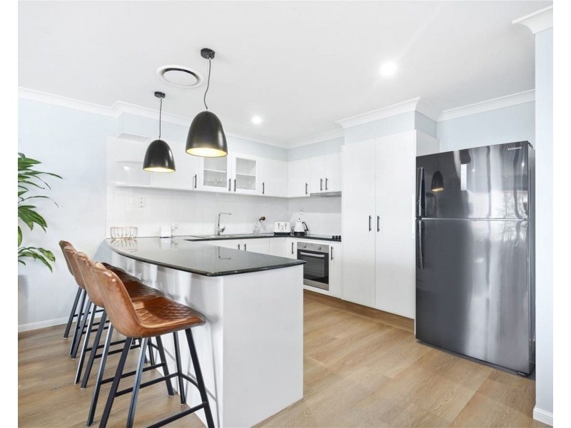 30/2 Ridgeline Way, Highland Park QLD 4211