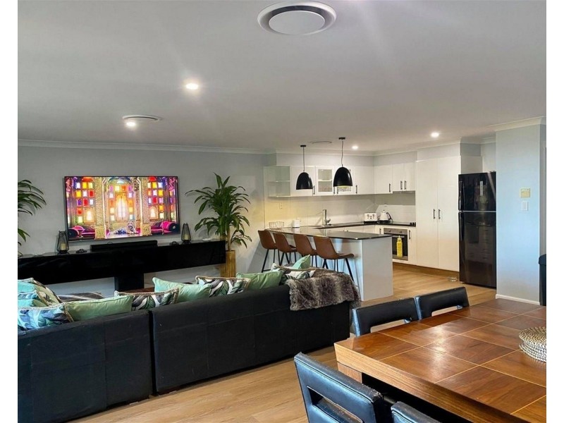30/2 Ridgeline Way, Highland Park QLD 4211