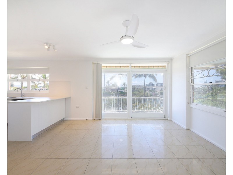 5/25 Watson Esplanade, Surfers Paradise QLD 4217