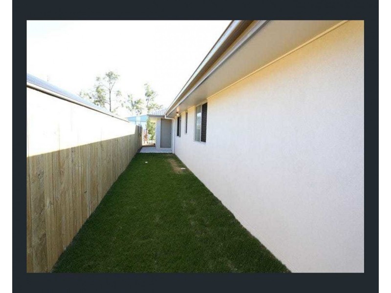 18 Lisa Crescent, Coomera QLD 4209