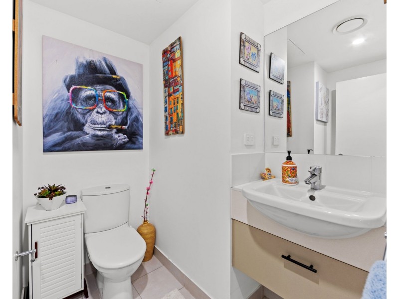 1311/2 Activa Way, Hope Island QLD 4212