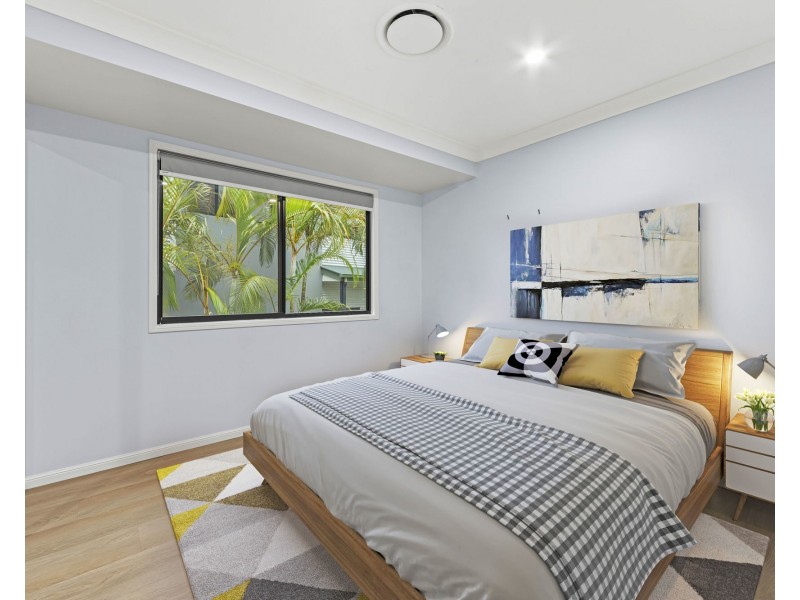 30/2 Ridgeline Way, Highland Park QLD 4211