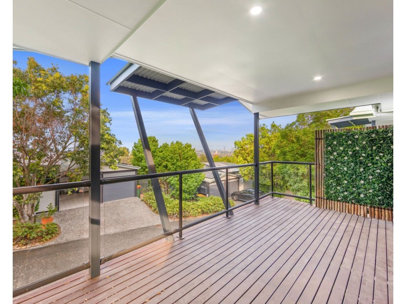 30/2 Ridgeline Way, Highland Park QLD 4211