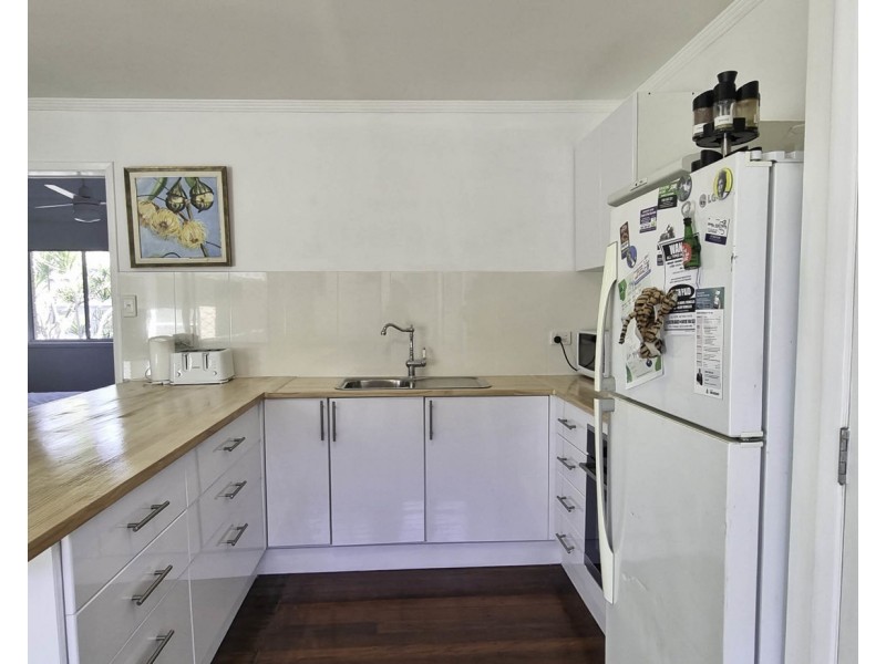 4/42 Sunrise Boulevard, Surfers Paradise QLD 4217