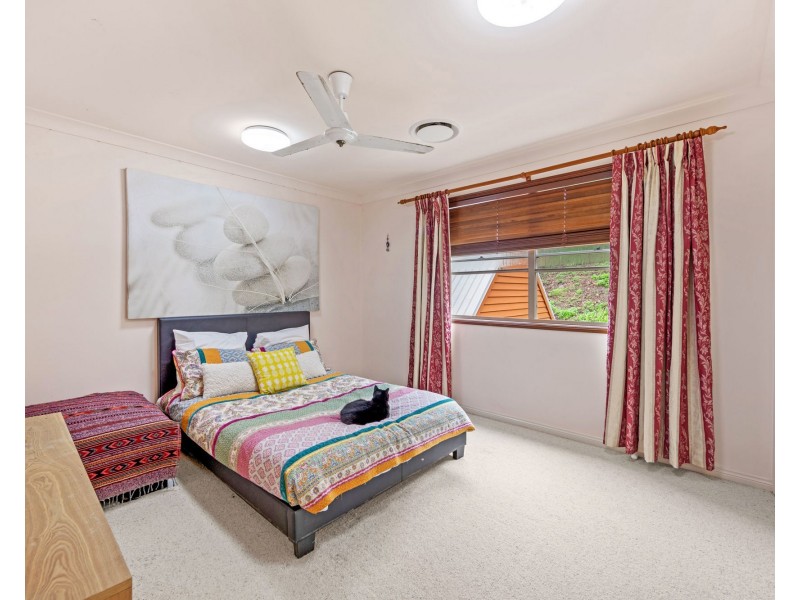 95 Narrowleaf Road, Advancetown QLD 4211