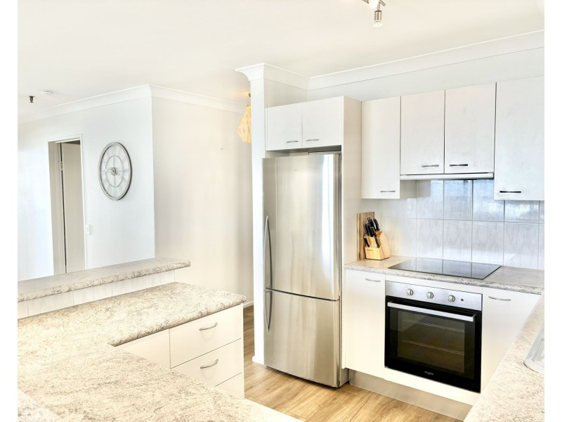 25/114 Esplanade, Surfers Paradise QLD 4217