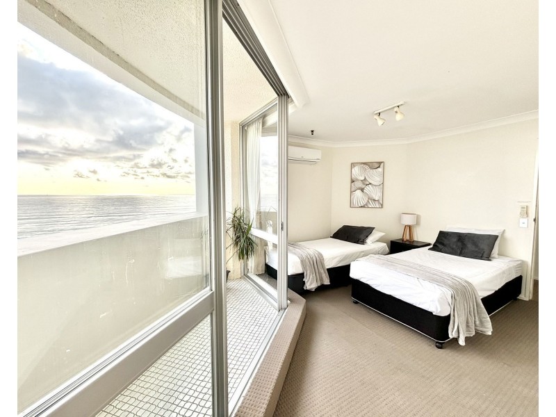25/114 Esplanade, Surfers Paradise QLD 4217
