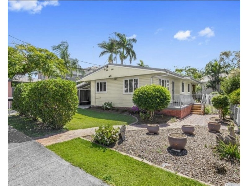 15 Heeb Street, Bundall QLD 4217