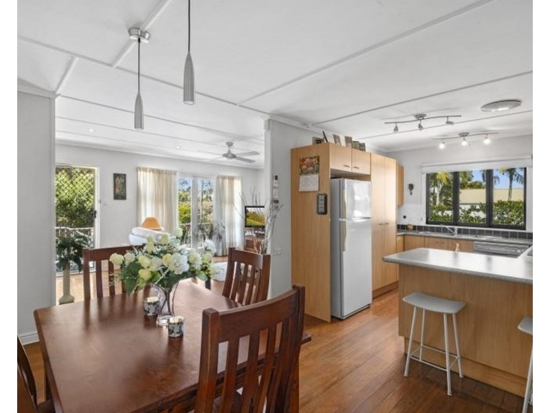 15 Heeb Street, Bundall QLD 4217