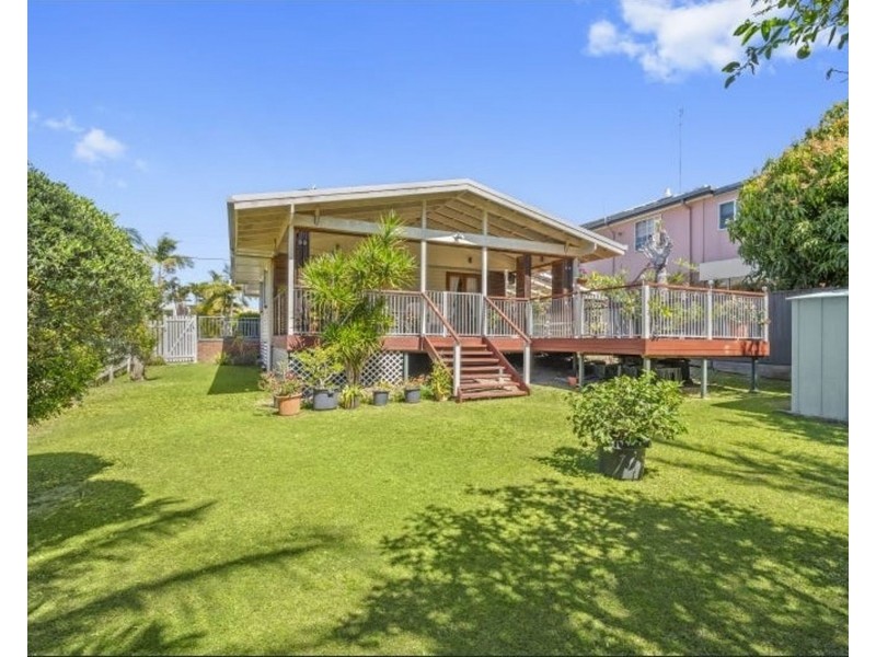 15 Heeb Street, Bundall QLD 4217