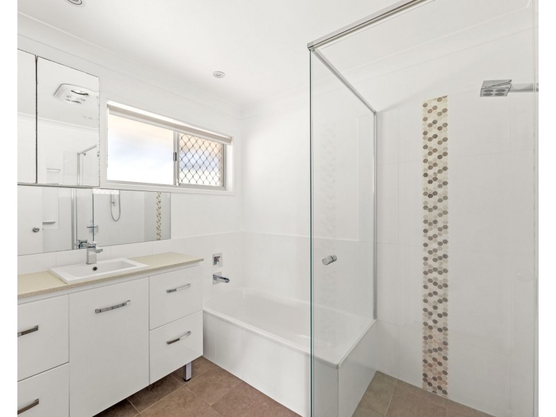 91 Mattocks Road, Burleigh Waters QLD 4220