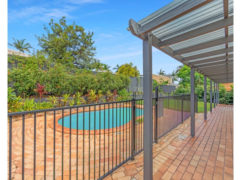 91 Mattocks Road, Burleigh Waters QLD 4220