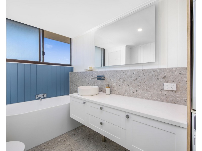 20D/80 Esplanade, Surfers Paradise QLD 4217