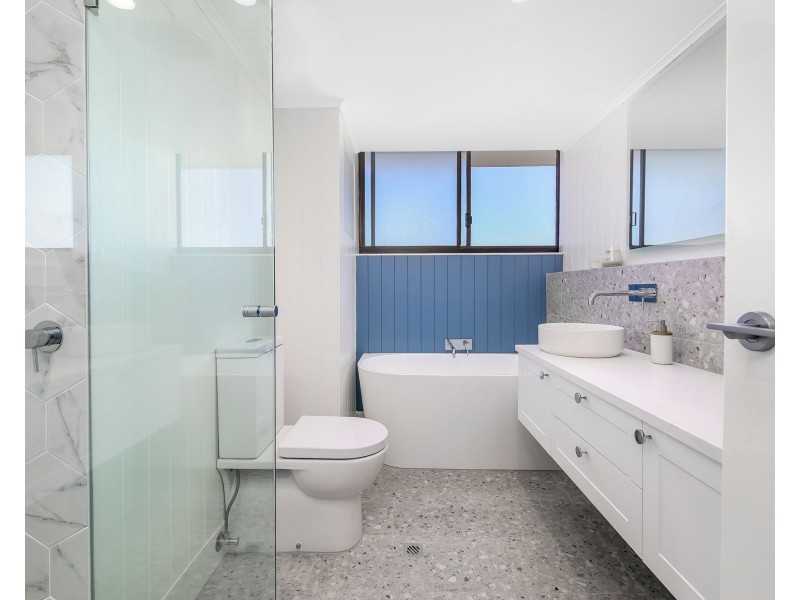 20D/80 Esplanade, Surfers Paradise QLD 4217