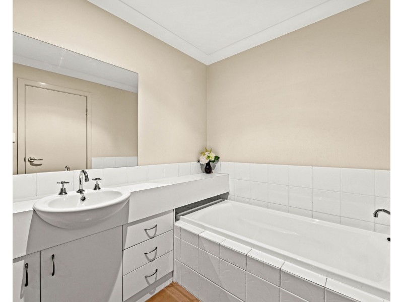 5/23 Park Esplanade, Coomera QLD 4209