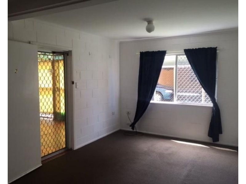 2/23 Sunset Blvd, Surfers Paradise QLD 4217