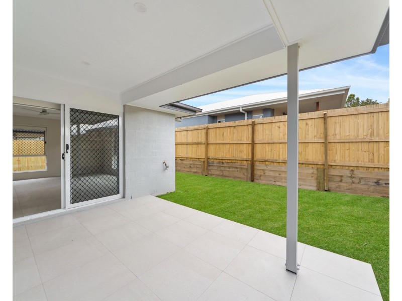 4 Oak Street, Pimpama QLD 4209