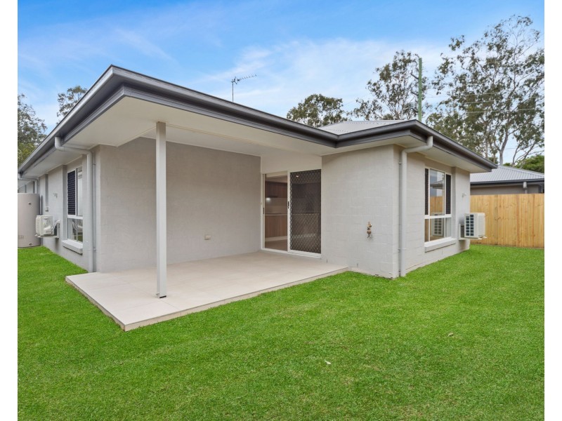 4 Oak Street, Pimpama QLD 4209