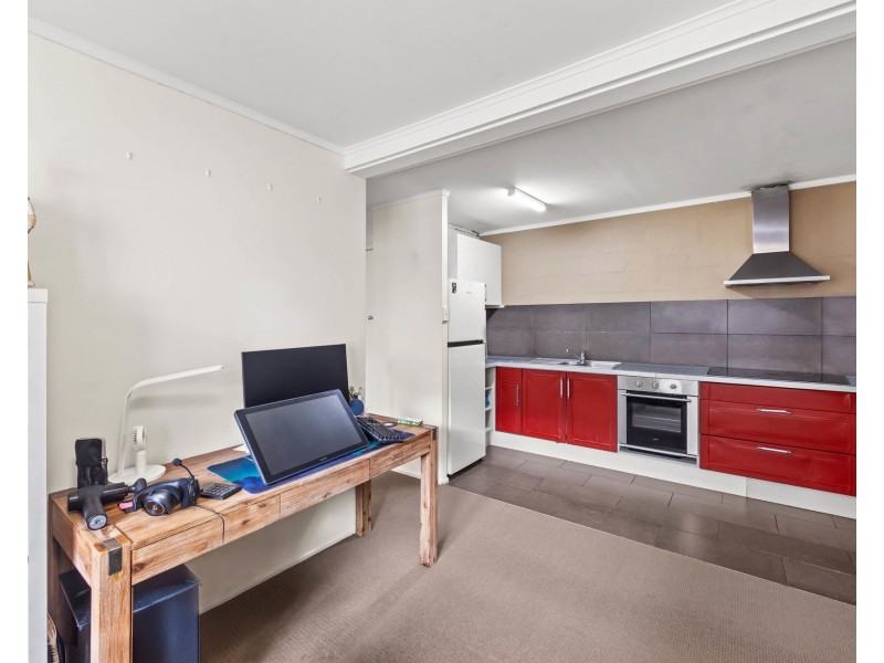 2/23 Sunset Boulevard, Surfers Paradise QLD 4217