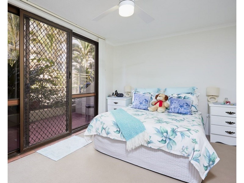 4/3355 Surfers Paradise Boulevard, Surfers Paradise QLD 4217