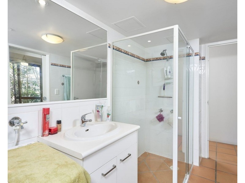 4/3355 Surfers Paradise Boulevard, Surfers Paradise QLD 4217