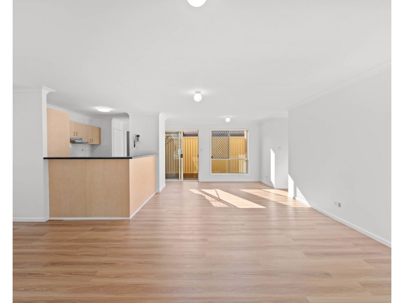 1/173 Government Road, Labrador QLD 4215