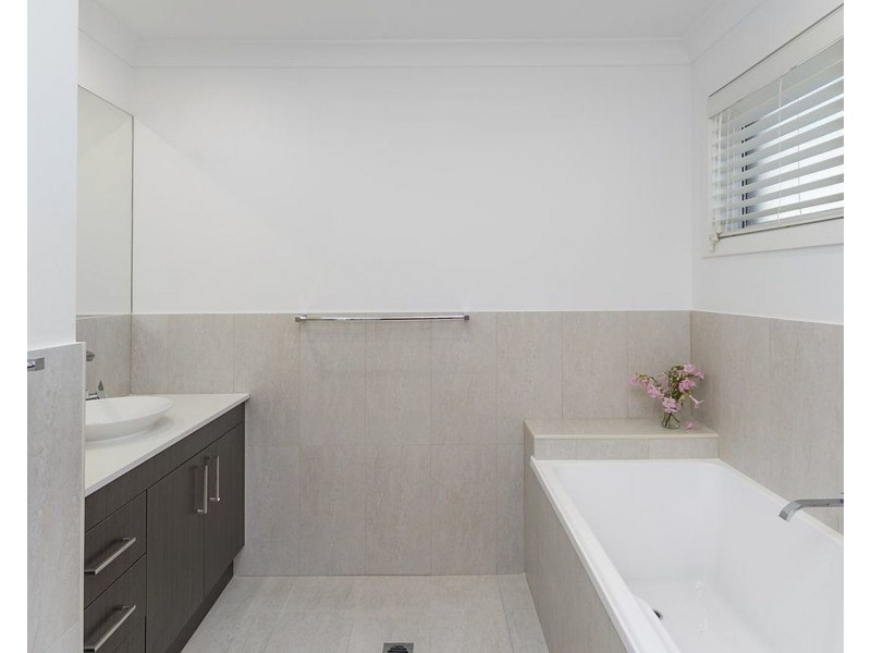 2 Limmen Street, Pimpama QLD 4209