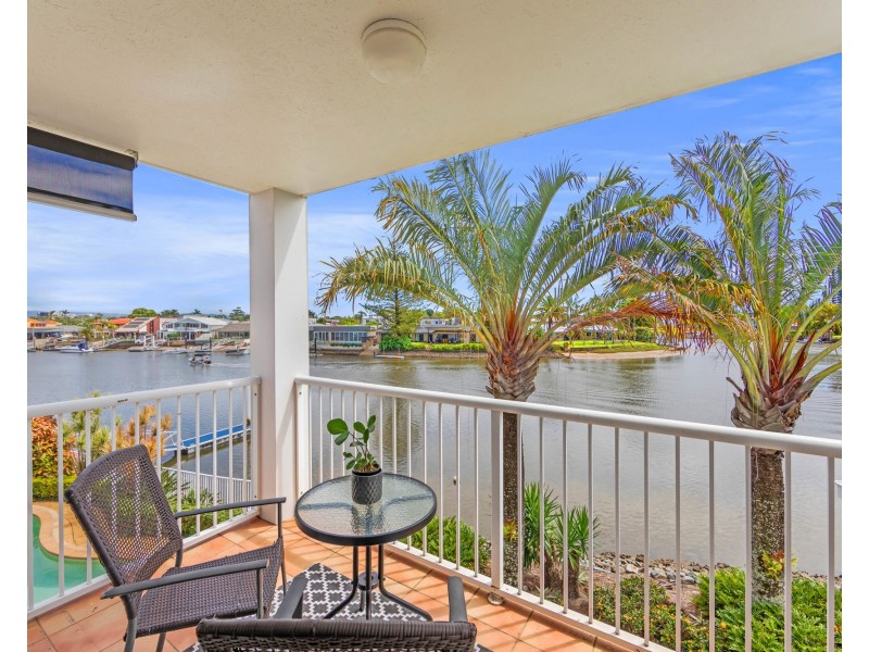 11/11-19 Taylor Street, Biggera Waters QLD 4216