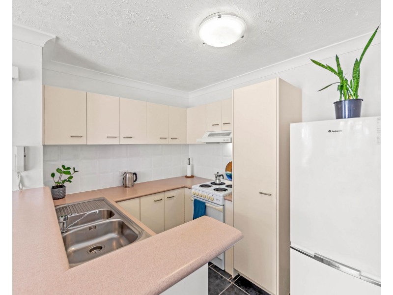 11/11-19 Taylor Street, Biggera Waters QLD 4216