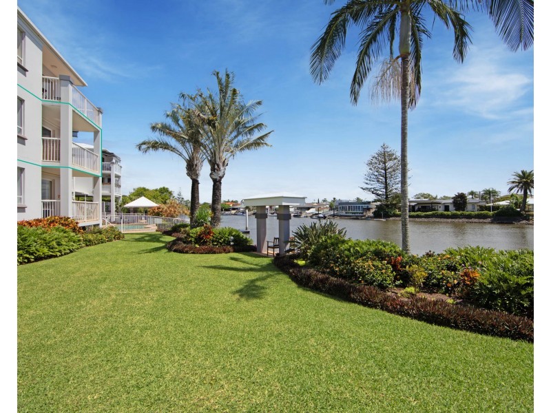 11/11-19 Taylor Street, Biggera Waters QLD 4216