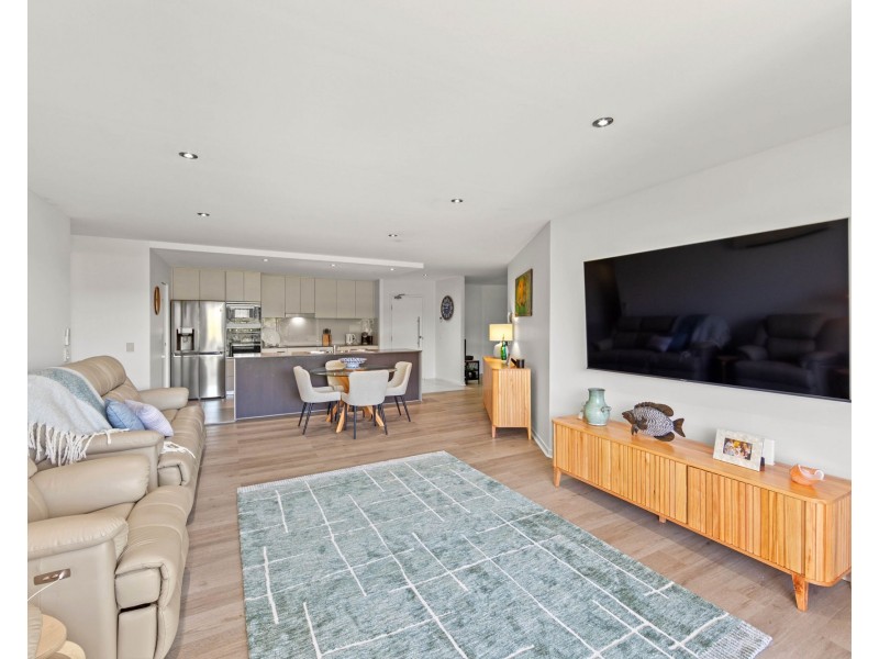 1310/2 Activa Way, Hope Island QLD 4212