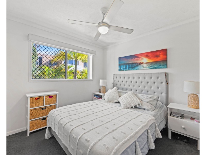 12/193-195 Surf Parade, Surfers Paradise QLD 4217