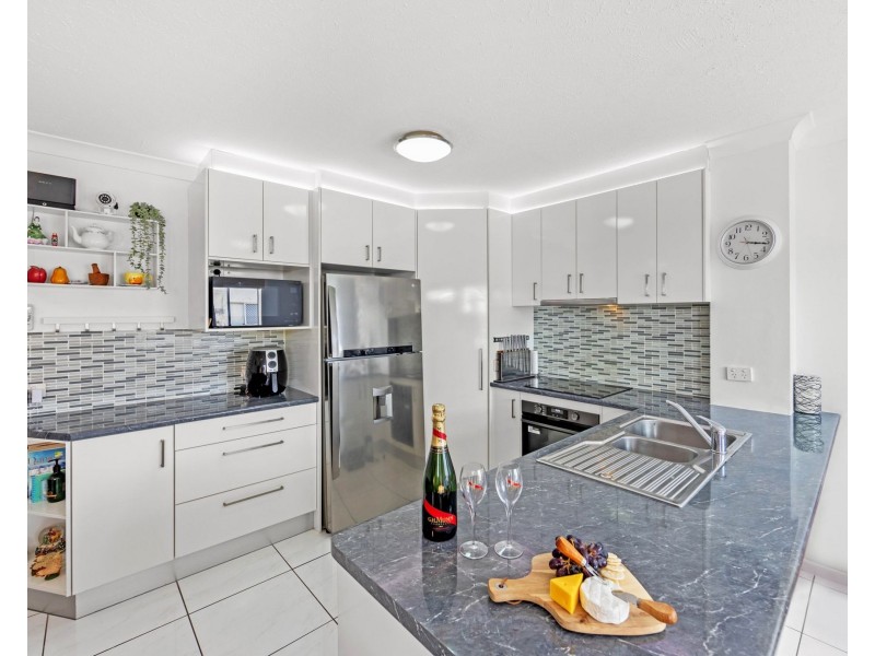 23/11-19 Taylor Street, Biggera Waters QLD 4216