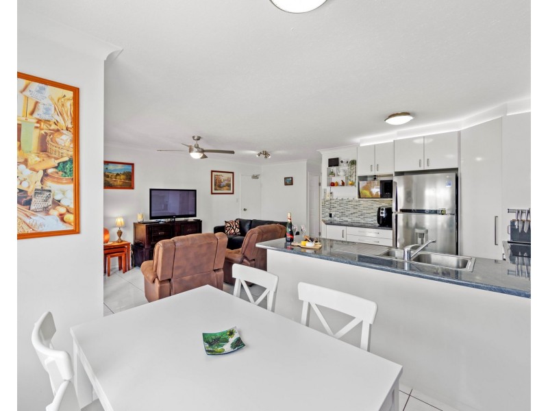 23/11-19 Taylor Street, Biggera Waters QLD 4216