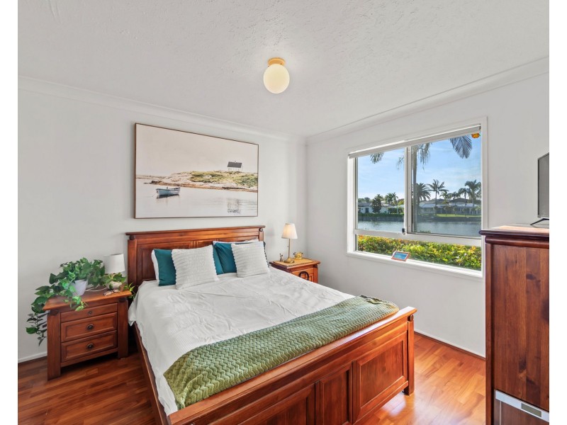 17/11-19 Taylor Street, Biggera Waters QLD 4216